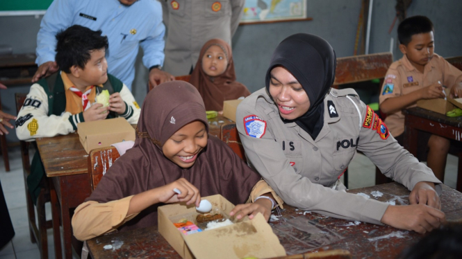 Sosialisasi Makan Bergizi Gratis oleh Polres Gresik