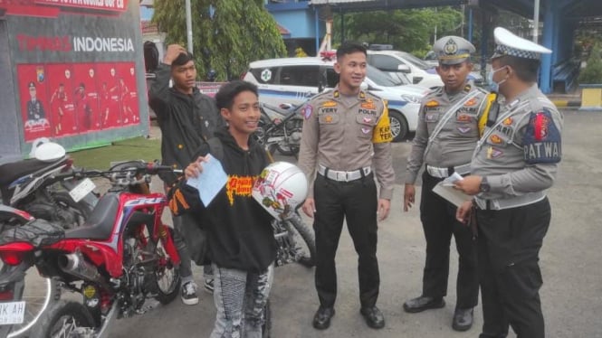 Satlantas Polres Lamongan tindak puluhan motor knalpot brong