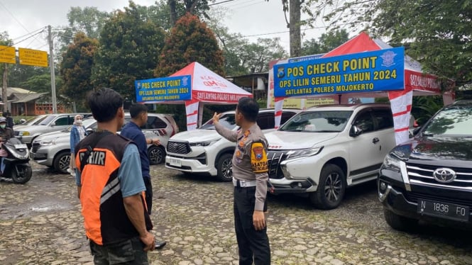 Polisi dirikan pos Check Point cegah kecelakaan di jalur ekstrem Mojokerto jelang libur Nataru