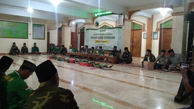 Suasana doa bersama mengenang Banser Riyanto.