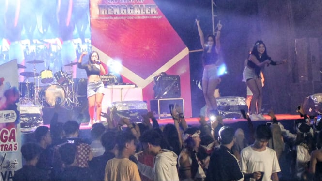 Suasana DJ Ghea di Alun-alun Trenggalek