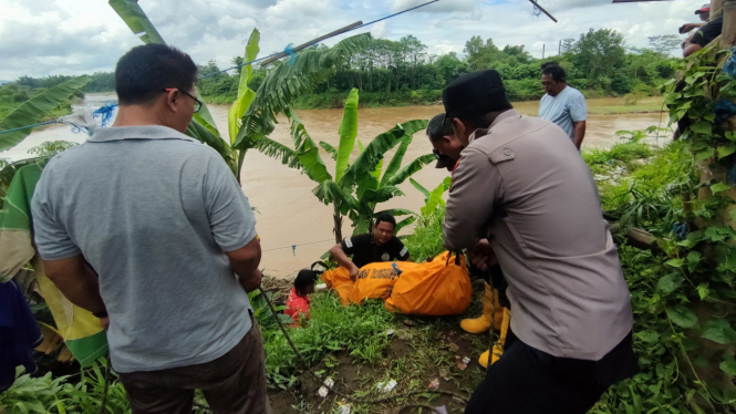 Korban terseret Sungai Brantas di Tulungagung