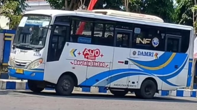 Damri Perintis rute Tulungagung-Ponorogo.