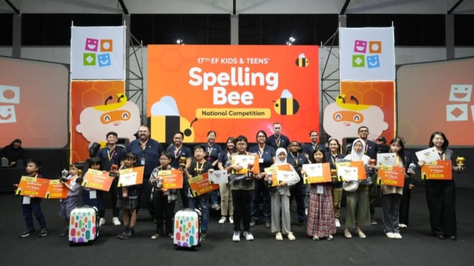 Para Juara Kompetisi Spelling Bee tingkat nasional