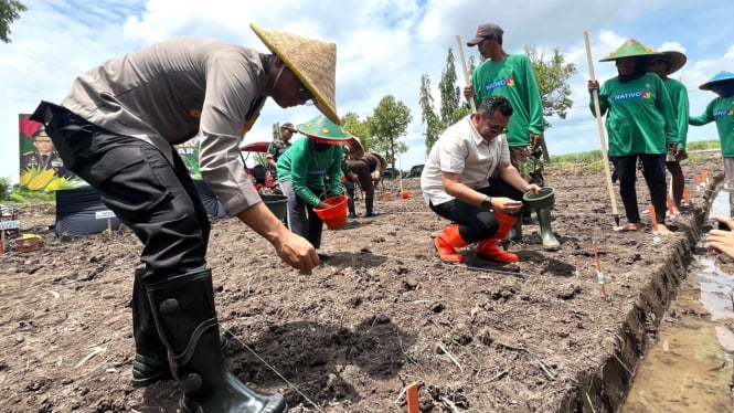 Kapolres Mojokerto Kota AKBP Daniel S Marunduri