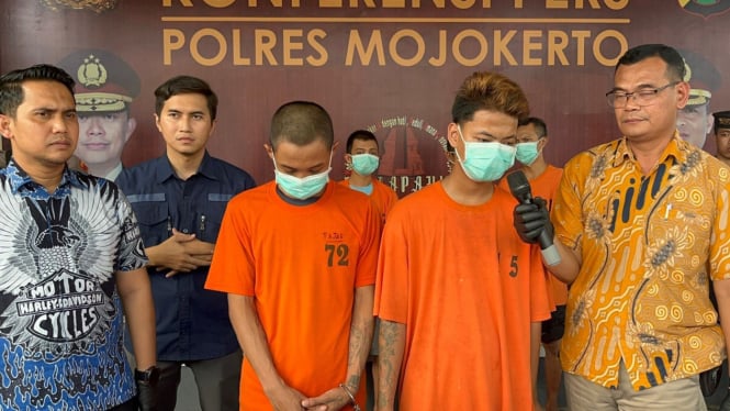 Dua tersangka begal motor di Mapolres Mojokerto