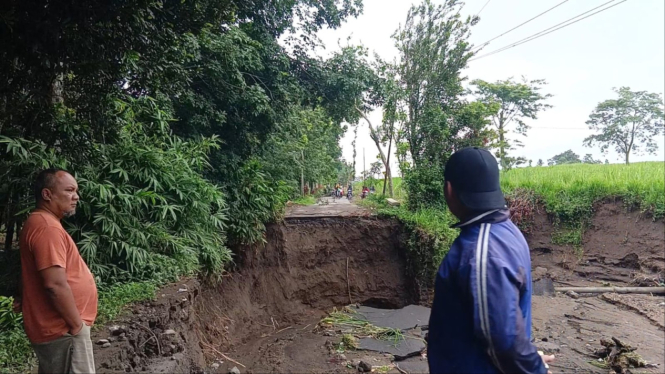 Lokasi jalan putus di Desa Sepawon, Plosoklaten, Kediri