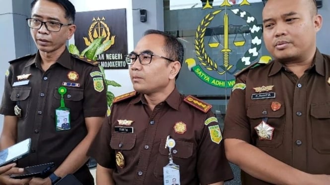 Kepala Kejari Kabupaten Mojokerto Endang Tirtana