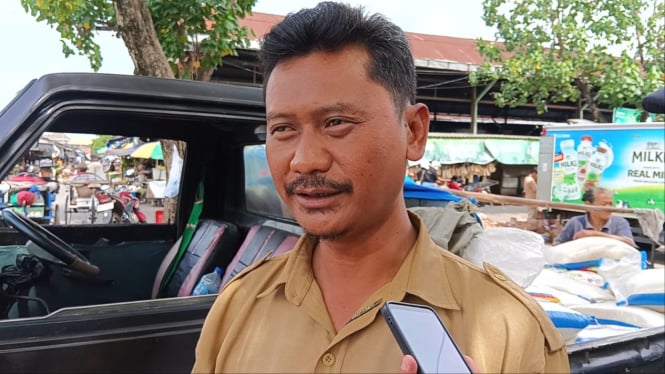 Koordinator Pasar Ngemplak Tulungagung, Moh Hasan Habibi