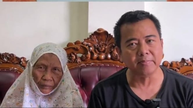 Nenek Karomah dan Cak Soleh di akun tiktoknya.