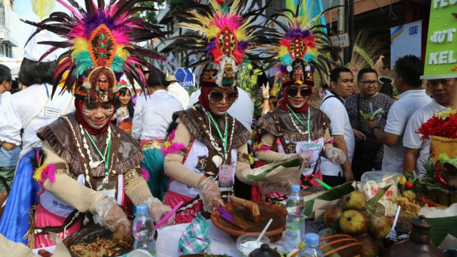 Festival Rujak Uleg Surabaya.