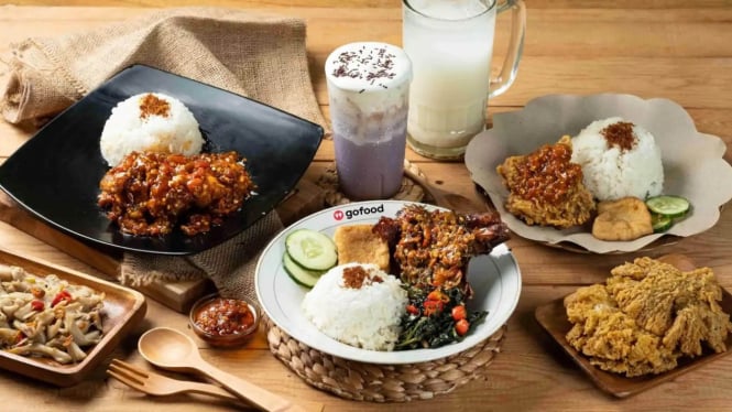 Ayam goreng nelongso Malang.