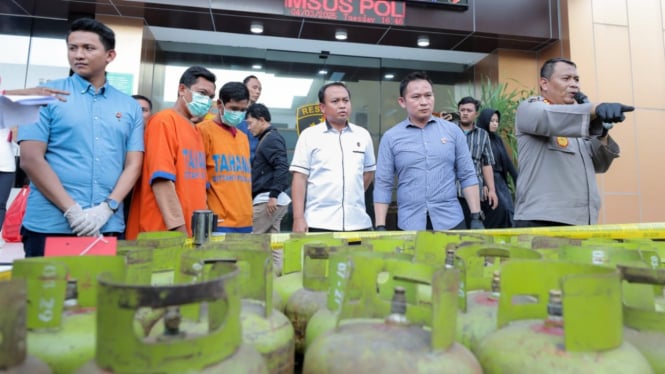 Pelaku yang mengoplos gas LPG 3 kg bersubsidi