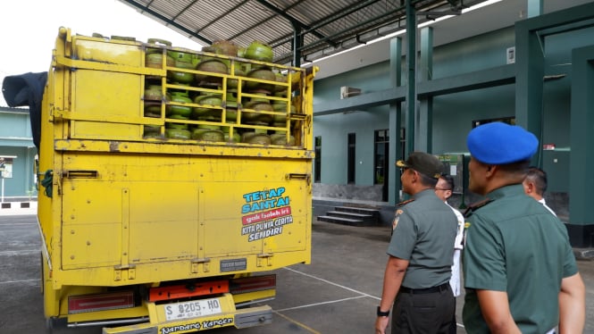 Anggota Kodim 0811 Tuban gagalkan penyelundupan Gas LPG