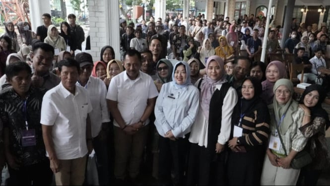 Sosialisasi MBG di Kediri oleh DPR RI dan BGN