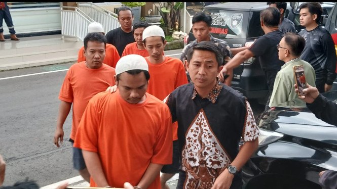 Komplotan begal diamankan polisi di Mapolda Jatim