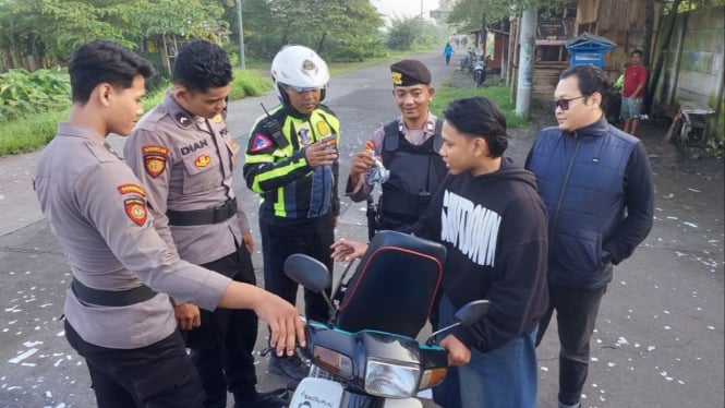 Remaja Mojokerto bawa bubuk petasan diamankan polisi