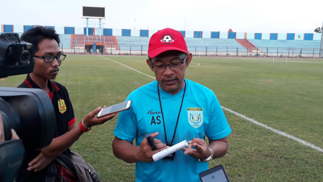 Coach Aji Santoso