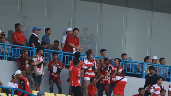 Achsanul Qosasi di Stadion Gelora Joko Samudro
