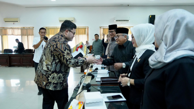 Bupati Kediri usulkan Raperda Penanaman Modal hingga KTR