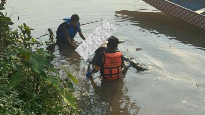 Penemuan mayat mengapung di Sungai Ngotok