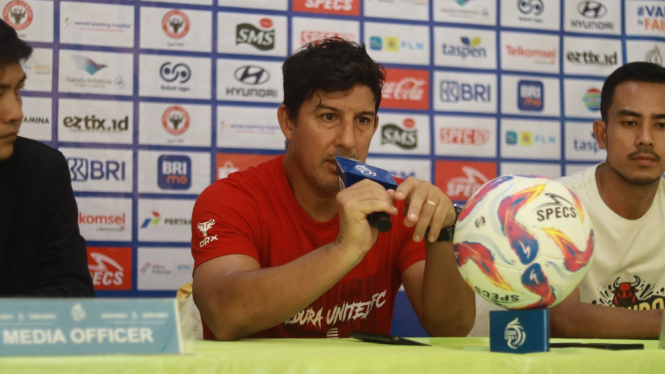 Pelatih Madura United Alfredo Vera