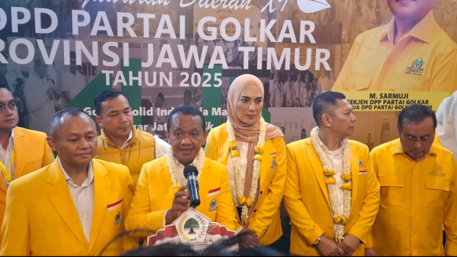 Bahlil Tegaskan Tidak Intervensi Pemilihan Ketua DPD Golkar Jatim.