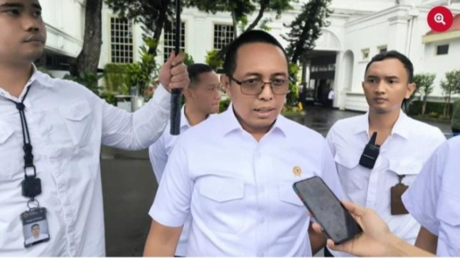 Kepala Kantor Komunikasi Presiden, Hasan Nasbi