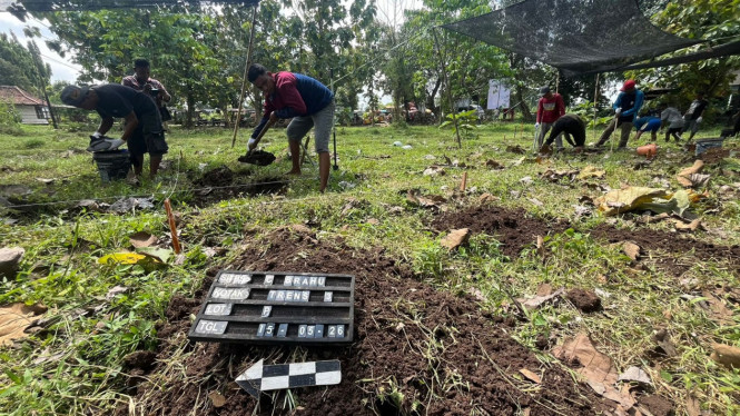 Ekskavasi lanjutan Candi Brahu di Mojokerto