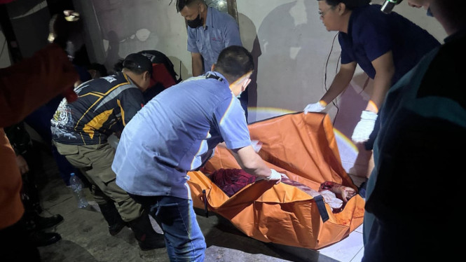 Pria di Kenjeran Surabaya tewas bersimbah darah