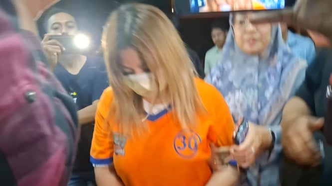 Jan Hwa Diana ditahan.