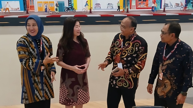 Danamon Cs Gerojok Promo di IIMS Surabaya 2025.