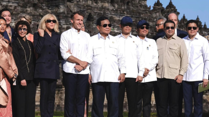 Presiden Prancis Emmanuel Macron kunjungi Candi Borobudur