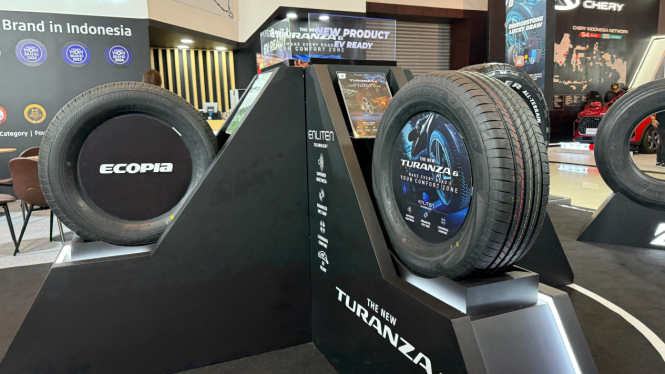 Produk unggulan Bridgestone di IIMS Surabaya 2025