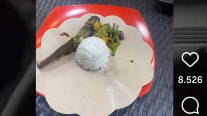Video viral makan penyetan lele dan es teh di pujasera Sidoarjo digetok harga Rp 60 ribu.