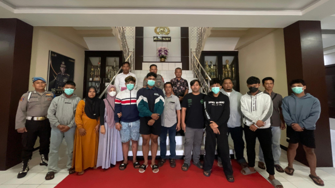 Pelaku penghadangan oleh kelompok silat.