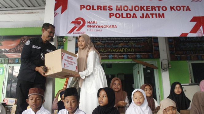 Polres Mojokerto Kota Gelar Baksos di Panti Asuhan.