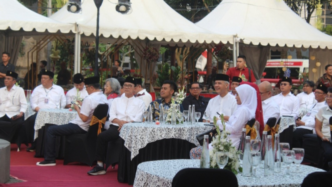 Mas Ibin pada Acara Gala Senja di Istana Gebang