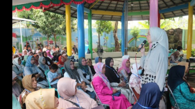 Warga Semolowaru Antusias Ikut Sosialisasi MBG