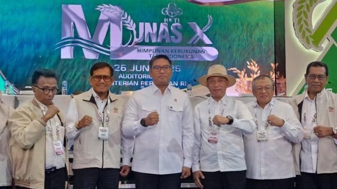 Arum Sabil bersama Ketum HKTI Sudaryono.