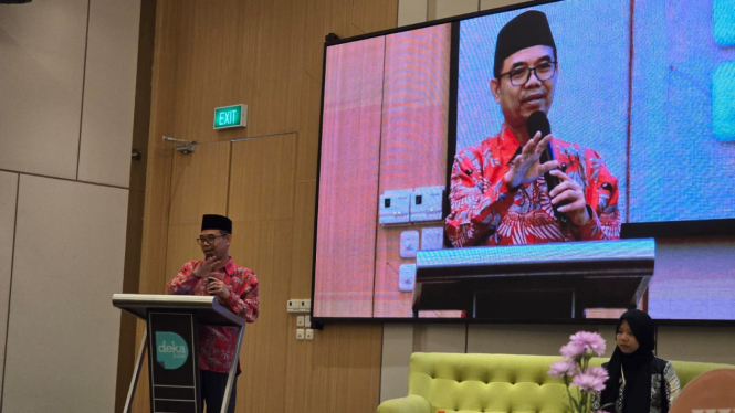 Kepala Kanwil Kemenag Jatim Akhmad Sruji Bahtiar