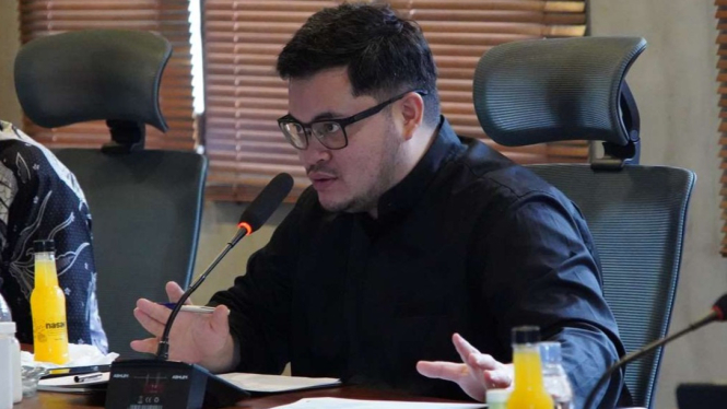 Bupati Kediri Hanindhito Himawan Pramana