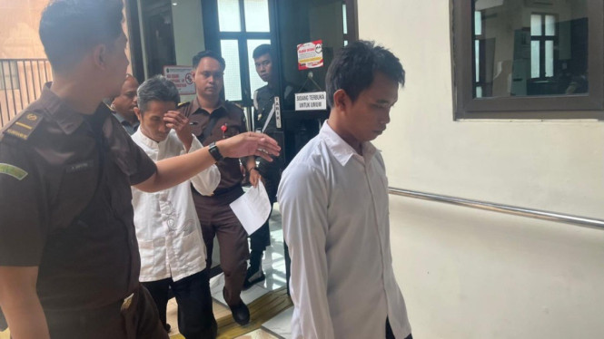 Terdakwa pencabulan keponakan di Pengadilan Negeri Mojokerto