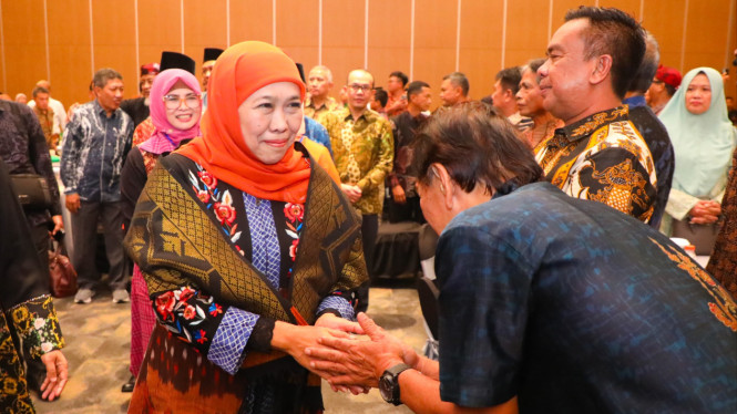 Khofifah di Forum Silaturahmi Warga Jatim di NTB