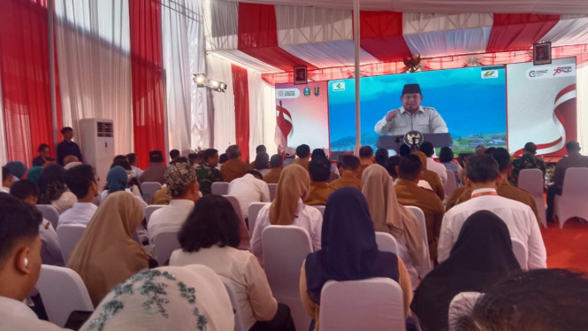 Presiden Prabowo Subianto saat meluncurkan KDMP secara daring