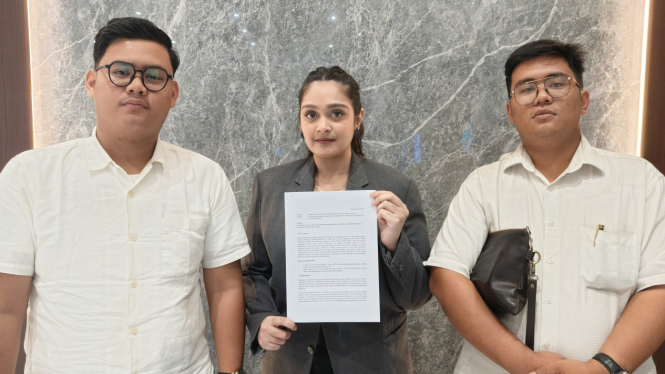 Tiga Ahli Hukum Serahkan Amicus Curiae