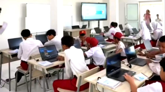 Suasana sekolah rakyat