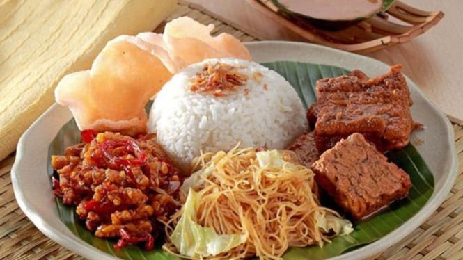 Ilustrasi Nasi Uduk