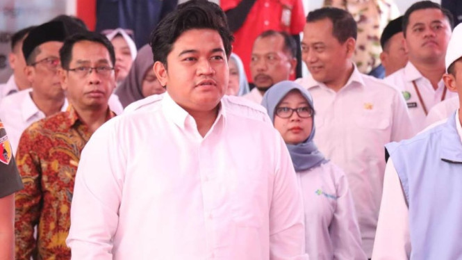 Ketua DPRD Gresik Syahrul Munir saat menghadiri peresmian Koperasi Desa Merah Putih di Ujungpangkah
