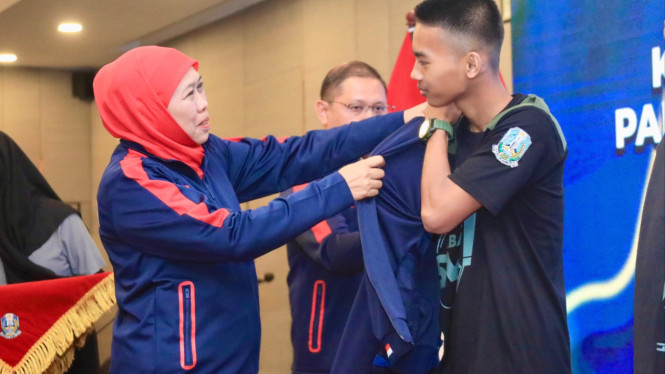 Pelepasan Kontingen Jatim ke LKS Dikmen